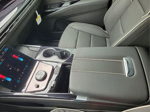 New 2026 Cadillac Escalade Sport w/ LPO, ONYX Package image 20