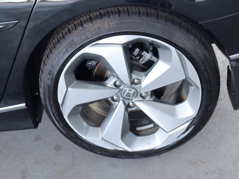 Used 2018 Honda Accord Touring image 44