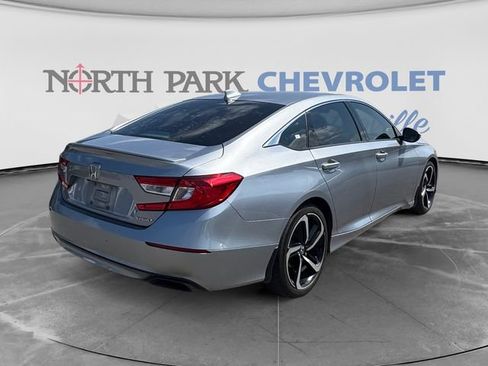 Used 2020 Honda Accord Sport image 3