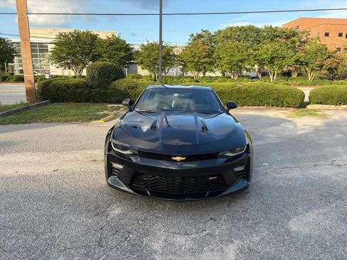 Used 2017 Chevrolet Camaro SS RWD image 7