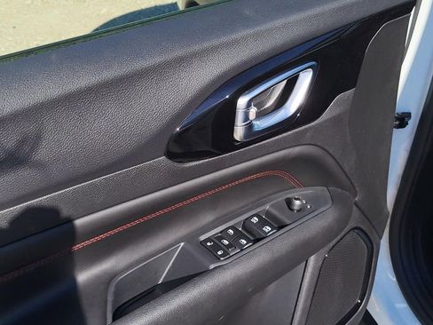 New 2026 Jeep Compass Trailhawk image 14