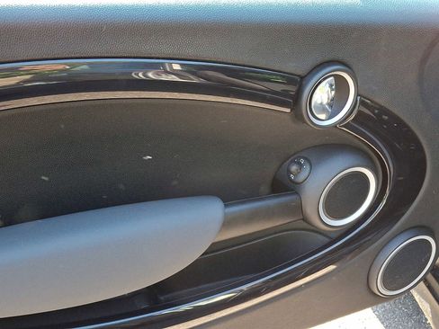 Used 2009 MINI Cooper S FWD image 11