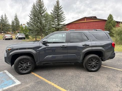 Used 2026 Toyota 4Runner SR5 AWD/4WD image 5