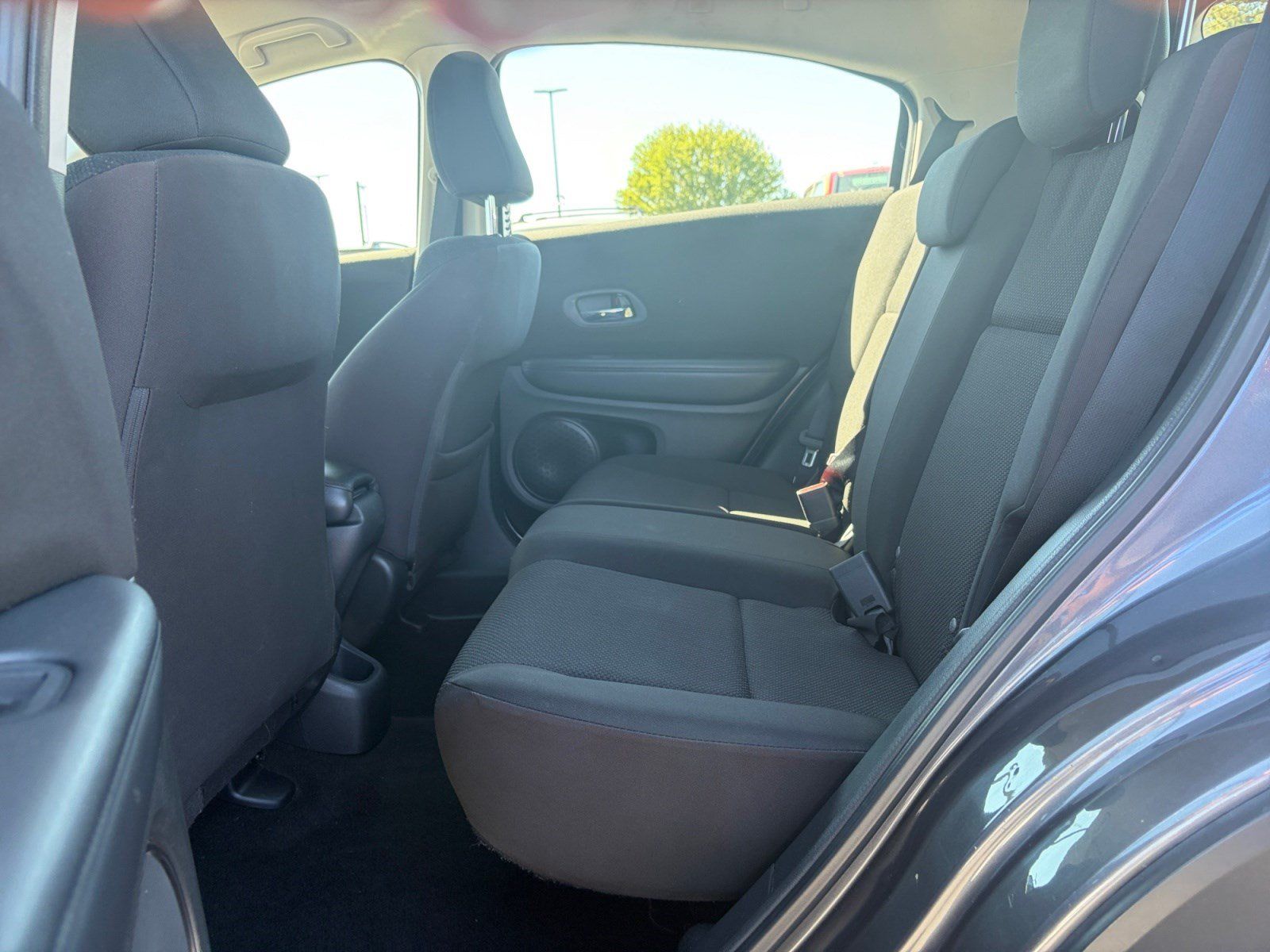 Used 2017 Honda HR-V LX image 24