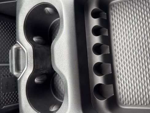 New 2026 RAM 1500 4x4 Crew Cab image 18