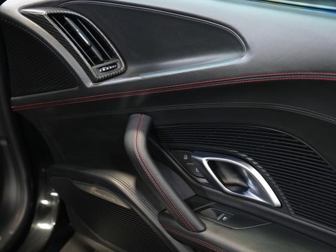 Used 2017 Audi R8 V10 plus image 26