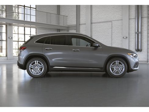 Certified 2023 Mercedes-Benz GLA 250 4MATIC image 10