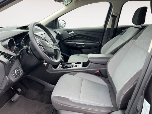 Used 2018 Ford Escape SE FWD image 7
