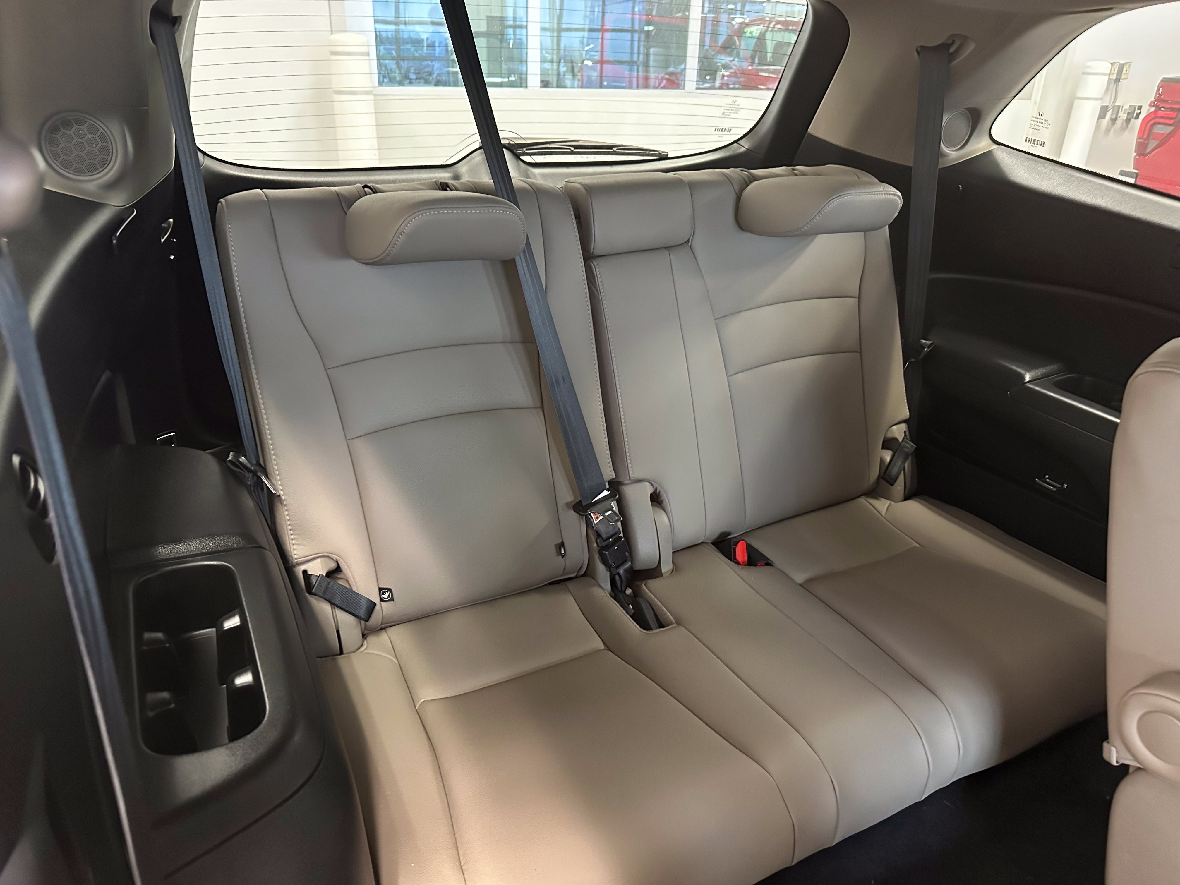 Used 2021 Honda Pilot Touring image 16
