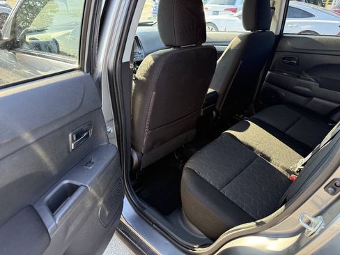 Used 2020 Mitsubishi Outlander Sport Black Edition FWD image 11