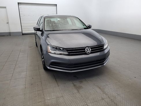 Used 2017 Volkswagen Jetta SE FWD image 14