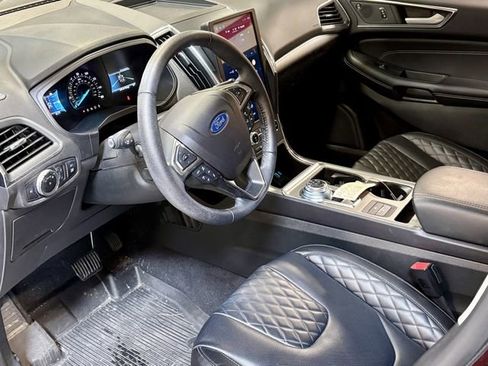 Used 2023 Ford Edge Titanium w/ Equipment Group 301A AWD/4WD image 3