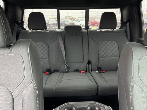 New 2026 RAM 1500 4x4 Crew Cab image 15