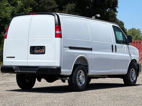 New 2026 Chevrolet Express 2500 w/ Driver Convenience Package RWD image 4