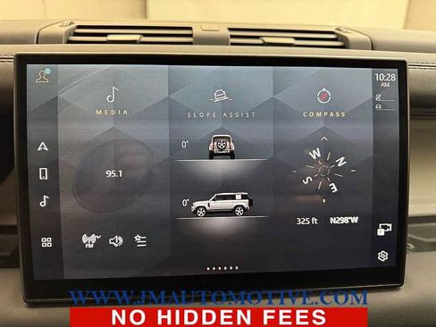 Used 2025 Land Rover Defender 110 S AWD/4WD image 29