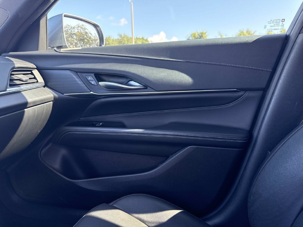 Used 2021 Cadillac CT4 Premium Luxury RWD image 22
