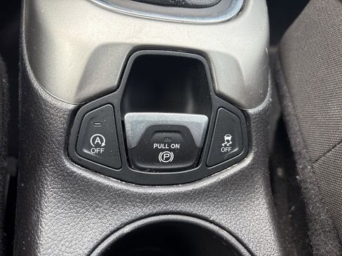 Used 2021 Jeep Compass Sport AWD/4WD image 23