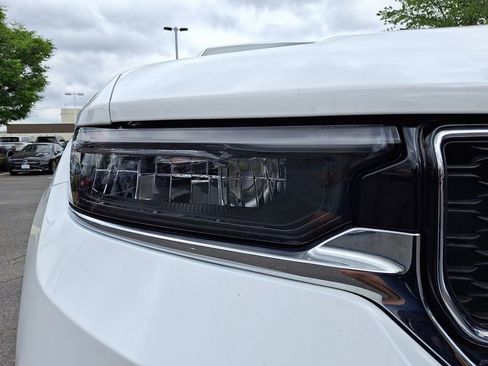 Certified 2025 Jeep Grand Cherokee Limited w/ Trailer Tow Package RWD image 9