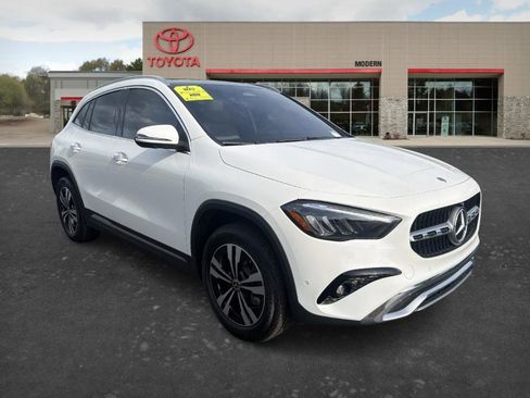 Used 2026 Mercedes-Benz GLA 250 4MATIC image 3