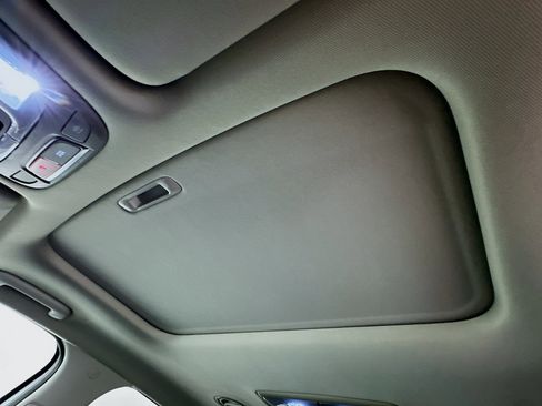 Used 2025 Kia Telluride S FWD image 26