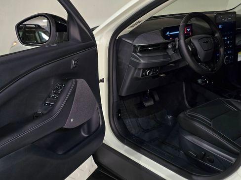 New 2025 Ford Mustang Mach-E Premium image 21
