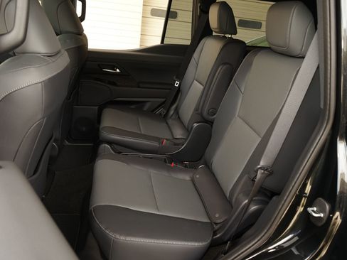 Used 2026 Lexus GX 550 AWD/4WD image 15