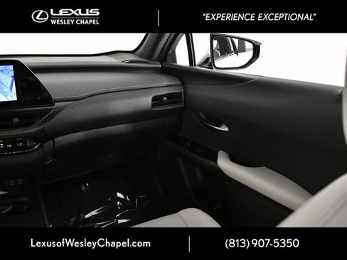 Used 2023 Lexus UX 250h F Sport image 28