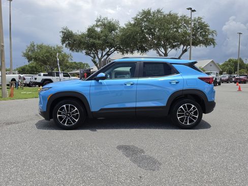 New 2026 Chevrolet TrailBlazer LT w/ Convenience Package FWD image 9