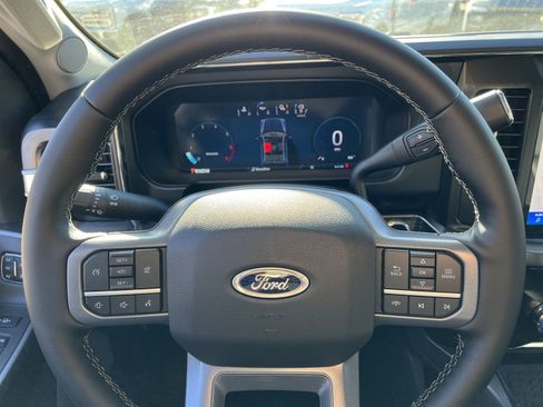 New 2026 Ford F250 Lariat w/ FX4 Off-Road Package image 16