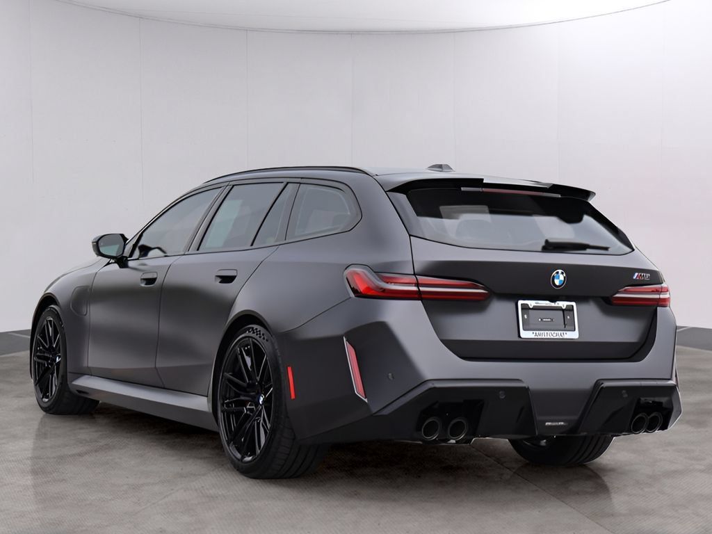 Used 2027 BMW M5 Touring AWD/4WD image 5