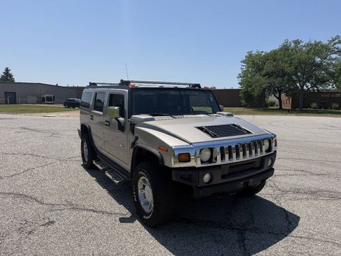 Used 2004 HUMMER H2 w/ Preferred Equipment Group AWD/4WD image 6