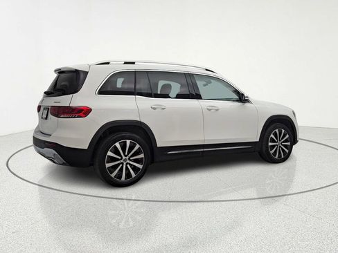 Used 2022 Mercedes-Benz GLB 250 4MATIC image 8