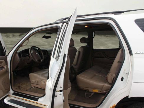 Used 2003 Toyota Sequoia Limited AWD/4WD image 7