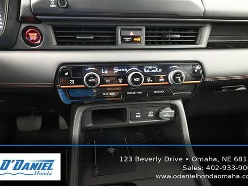 Used 2026 Honda Pilot TrailSport image 32