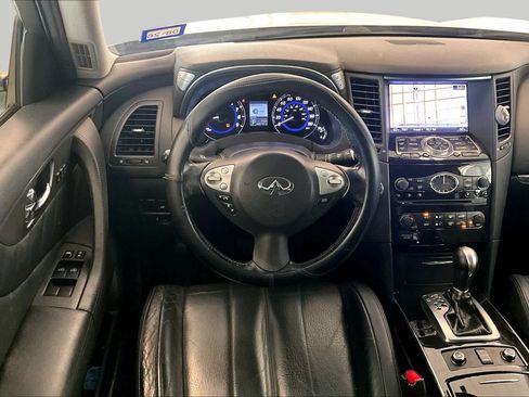 Used 2014 INFINITI QX70 AWD w/ Premium Package image 15