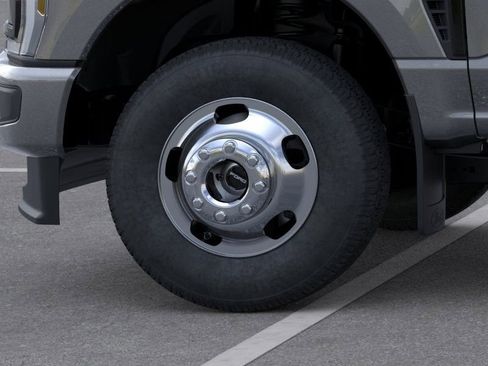 New 2026 Ford F350 4x4 Regular Cab DRW Super Duty image 20