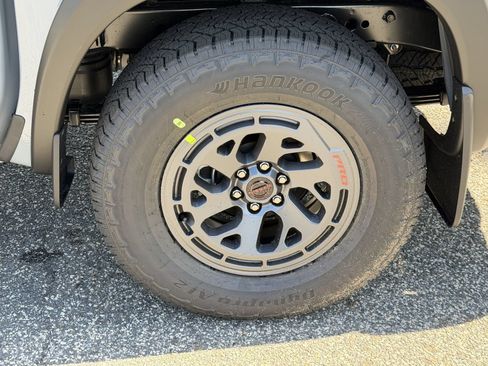New 2026 Nissan Frontier PRO-4X w/ Pro Premium Package AWD/4WD image 36