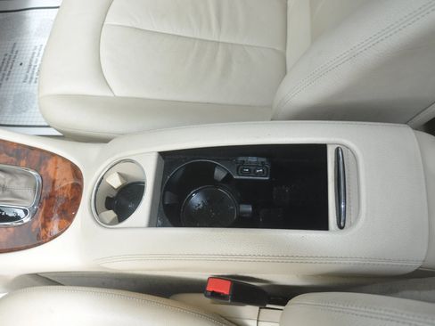 Used 2006 Mercedes-Benz CLK 350 Coupe image 30
