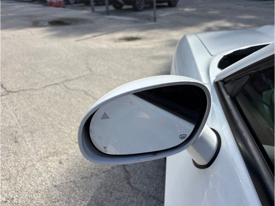 Used 2018 Dodge Challenger R/T w/ Performance Handling Group RWD image 18