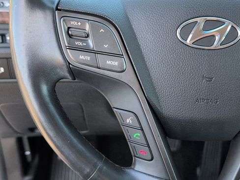 Used 2018 Hyundai Santa Fe Limited image 28