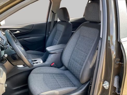 Certified 2024 Chevrolet Equinox LT FWD image 9