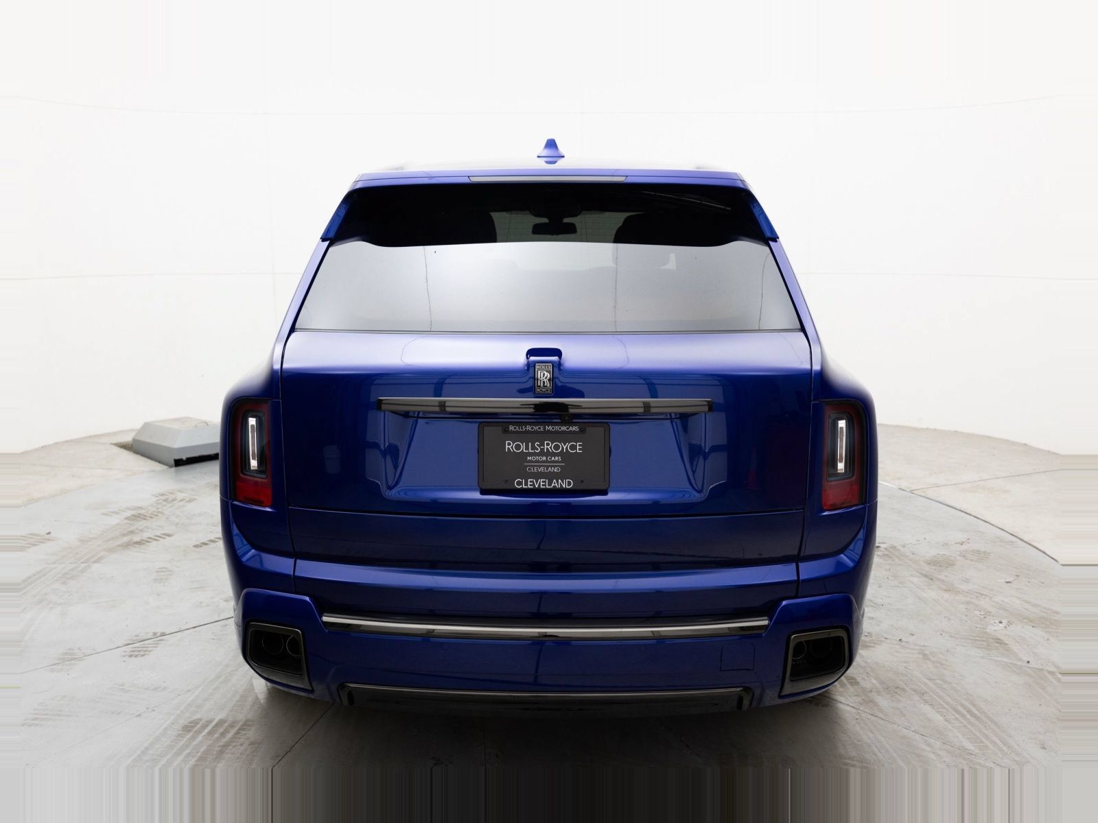 New 2027 Rolls-Royce Cullinan Black Badge AWD/4WD image 9