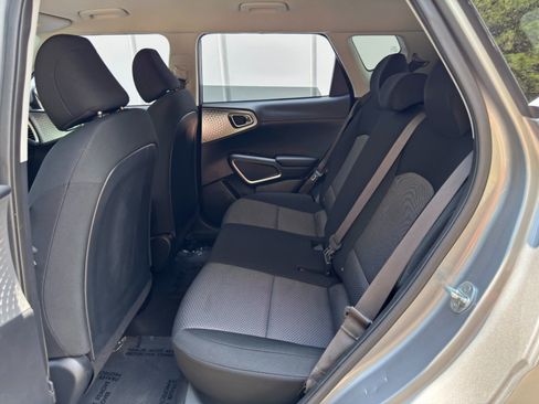 Used 2022 Kia Soul LX w/ Technology Package FWD image 32