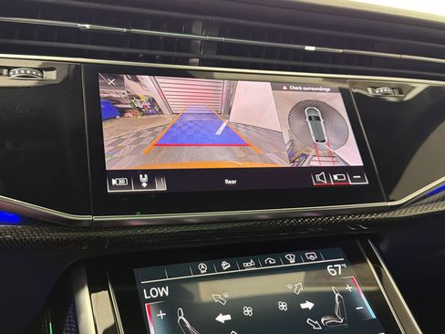 Used 2020 Audi SQ8 Prestige w/ Prestige Package AWD/4WD image 24