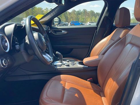 Used 2023 Alfa Romeo Giulia Ti image 13