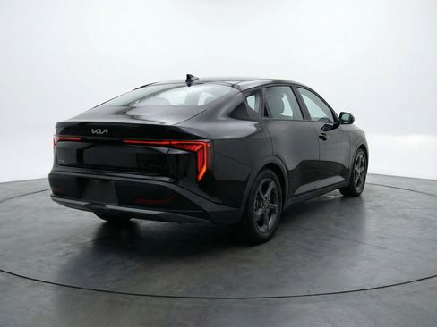 Used 2025 Kia K4 FWD image 9