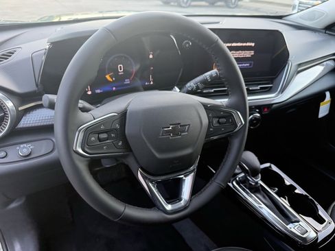 New 2026 Chevrolet Trax ACTIV w/ Sunroof Package image 25