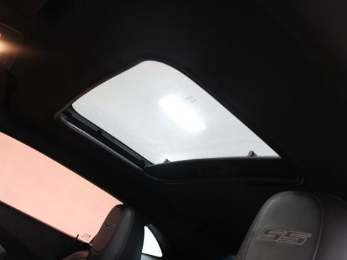Used 2015 Chevrolet Camaro SS RWD image 46