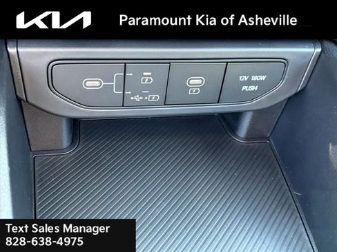 New 2025 Kia K4 LXS image 23