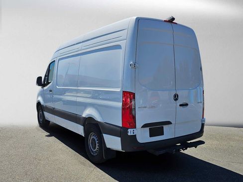 Used 2026 Mercedes-Benz Sprinter 2500 image 5